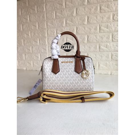 michael kors hayes duffle vanilla acorn